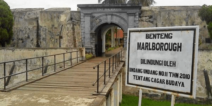 Tips Berkunjung ke Destinasi Wisata Benteng Marlborough Bengkulu