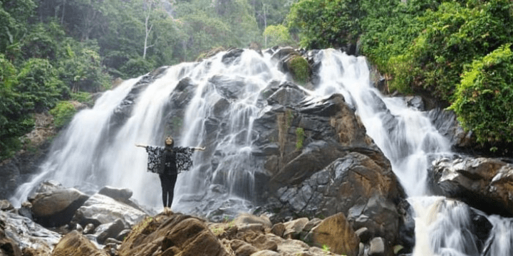 Air Terjun Curup Tujuh Lampung, Menjelajahi Pesona Tersembunyi Destinasi Wisata yang Memukau