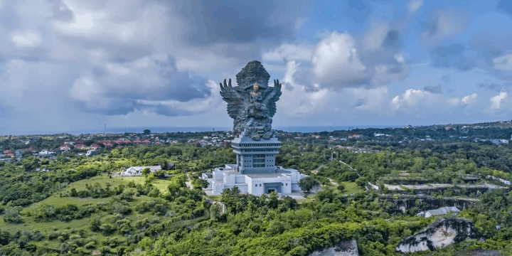 Fasilitas dan Kuliner di Kawasan GWK