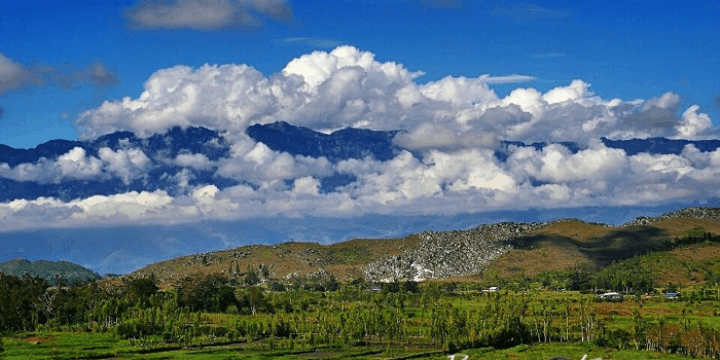 Menjelajahi Lembah Baliem, Jantung Budaya Suku Dani di Tanah Papua Pegunungan