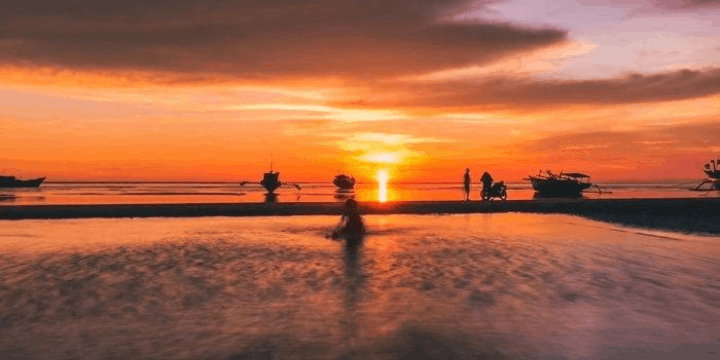 Pantai Lampu Satu, Keunikan Garis Pantai Landai dan Ikon Mercusuar Papua Selatan