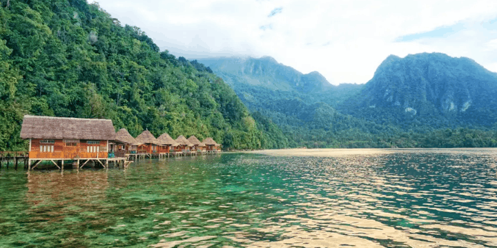 Tips Penting Sebelum Berangkat ke Pantai Ora