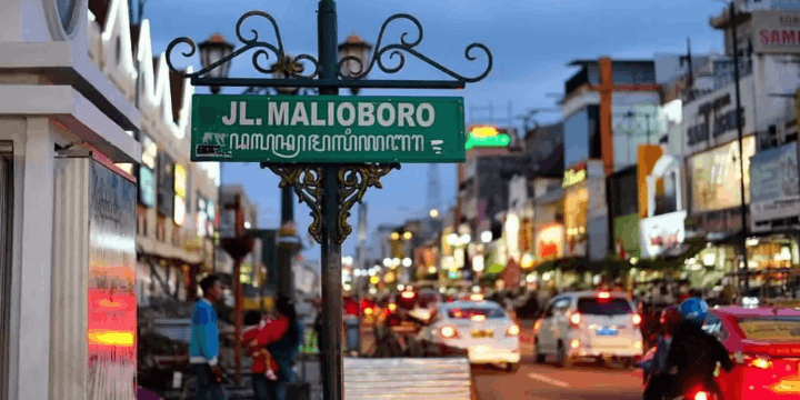 Romantisme Jalan Malioboro: Antara Kenangan, Budaya, dan Kehangatan Kota Jogja