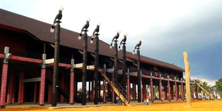 Panduan Wisata ke Rumah Radakng Pontianak: Lokasi, Fasilitas, dan Daya Tarik Budaya