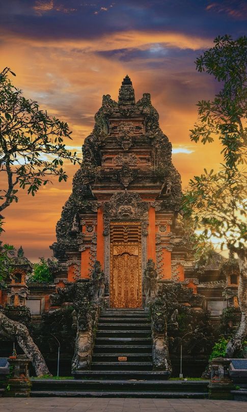 Wisata Religi Paling Populer